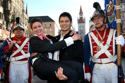 Wollen den Münchnern mit heißen Rhythmen einheizen: Mauricio I. und Rebecca I., das Prinzenpaar der Würmesia.