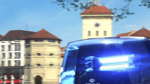 Blaulicht am Isartor: Polizeieinsatz (Montage) Blaulicht am Isartor: Polizeieinsatz (Montage)