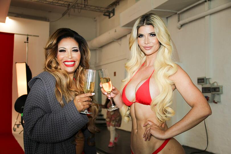 Heißes Doppel: Micaela Schäfer und Patricia Blanco beim Venus-Shooting.