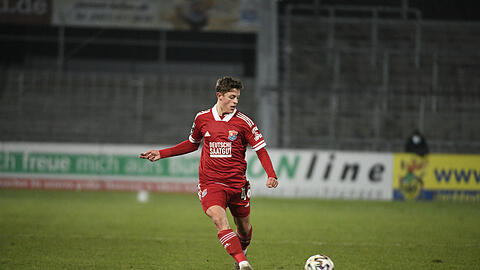 Fynn Seidel feierte gegen den VfB Lübeck sein Debüt für die SpVgg Unterhaching.