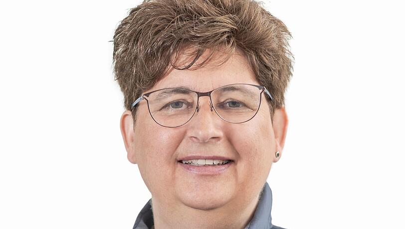 Micky Wenngatz stammt aus Saarbrücken. Die Kommunikationsberaterin ist stellvertretende Vorsitzende der Münchner SPD, Vorsitzende des Vereins "München ist bunt!" und Vorsitzende der Gleichstellungskommission. Micky Wenngatz stammt aus Saarbrücken. Die Kommunikationsberaterin ist stellvertretende Vorsitzende der Münchner SPD, Vorsitzende des Vereins "München ist bunt!" und Vorsitzende der Gleichstellungskommission.