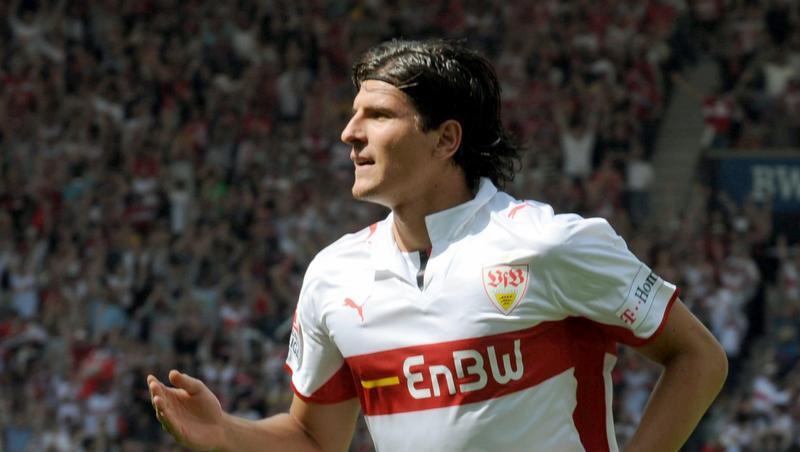 Einer der Top-Torjäger der Bundesliga: Stuttgarts Mittelstürmer Mario Gomez - ab Juli beim FC Bayern? Einer der Top-Torjäger der Bundesliga: Stuttgarts Mittelstürmer Mario Gomez - ab Juli beim FC Bayern?