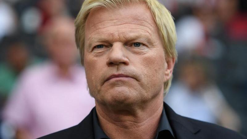 FCB-Vorstand Oliver Kahn warnt die Verantwortlichen der Fußball-Branche. (Archivbild)