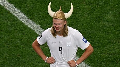 Norwegens Held mit Wikinger-Helm: Erling Haaland.