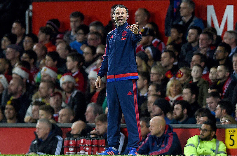 2007 ernannte Queen Elizabeth II. Ryan Giggs zum Officer des Order of the British Empire.