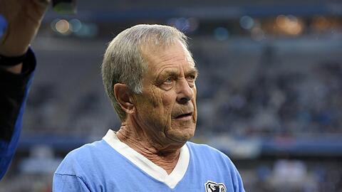 "An Weihnachten kann man in Erinnerungen schwelgen, an die schönste Zeit unseres Lebens", sagt Meister-Löwe Fredi Heiß und meint damit seine Zeit als Spieler des TSV 1860.