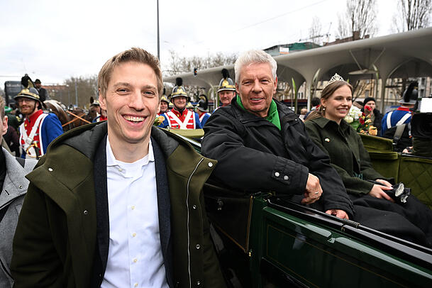 Eintr&auml;chtig dabei: OB Dieter Reiter und sein Herausforderer Dominik Krause bei der Parade am Sonntag.