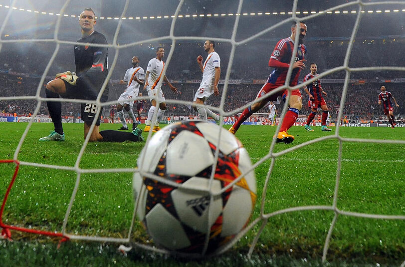 Franck Ribéry trifft zum 1:0 für den FC Bayern gegen den AS Rom.
