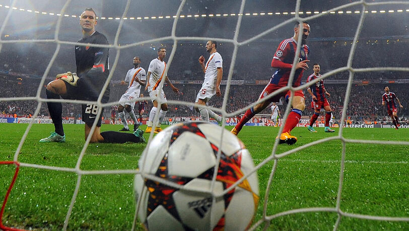Franck Ribéry trifft zum 1:0 für den FC Bayern gegen den AS Rom. Franck Ribéry trifft zum 1:0 für den FC Bayern gegen den AS Rom.