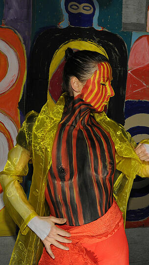 Die Models waren mit ihrem Bodypainting selbt Teil der Performance.