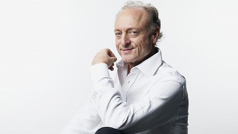 Der Musiker Walter Abt ist künstlerischer Leiter des Festivals und steht auch selbst auf der Bühne.