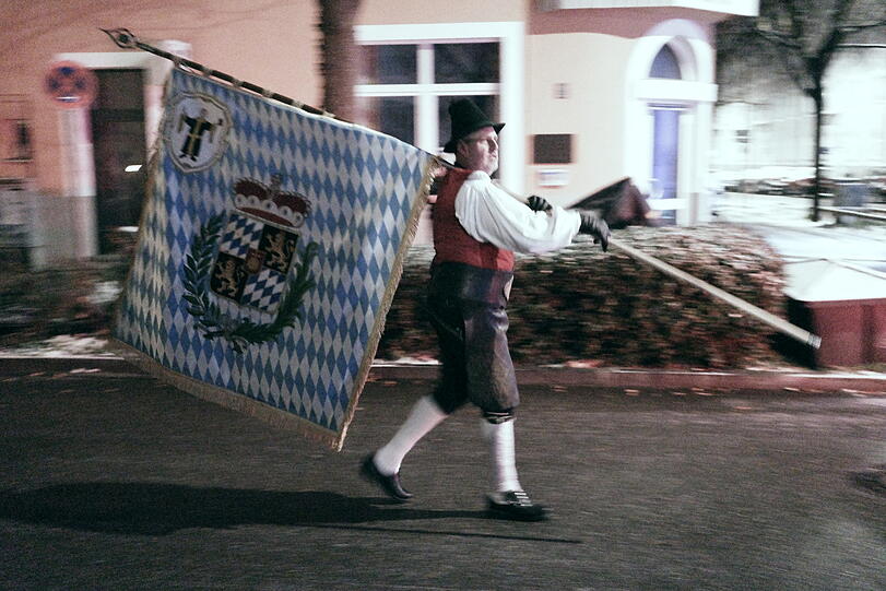 Der Fahnentr&auml;ger.