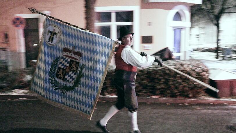 Der Fahnentr&auml;ger.