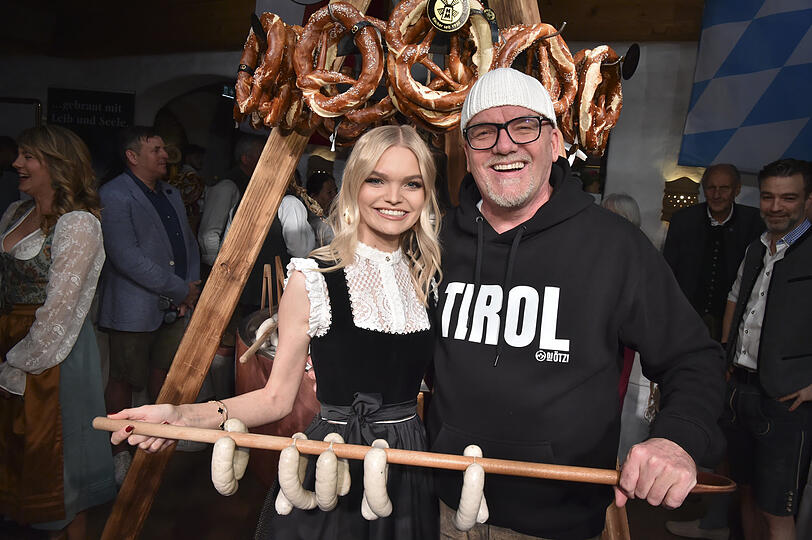 DJ Ötzi alias Gerry Friedle mit Tochter Lisa Marie Friedle. DJ Ötzi alias Gerry Friedle mit Tochter Lisa Marie Friedle.