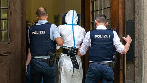 Der 20 Jahre alte Deutsche sa&szlig; zun&auml;chst in Untersuchungshaft. (Archivbild)