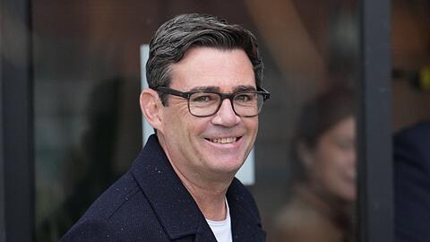 Der charismatische B&uuml;rgermeister von Manchester, Andy Burnham, gilt als aussichtsreichster potenzieller Herausforderer von Keir Starmer. (Archivfoto)