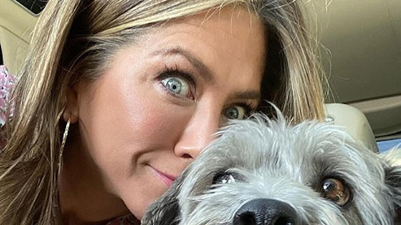 Jennifer Aniston präsentiert ihren Hund auf Instagram