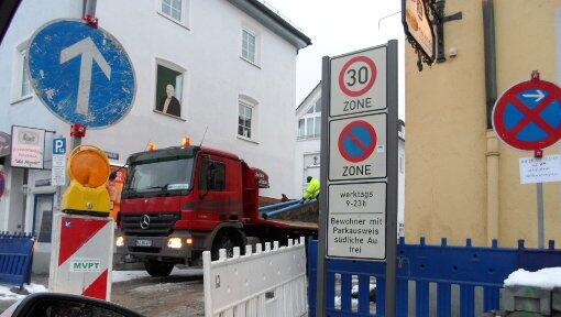 Ende Februar war hier am Feuerbächl die Baustelle - rund um die Ohlmüllerstraße wird nun weiter gebuddelt. Ende Februar war hier am Feuerbächl die Baustelle - rund um die Ohlmüllerstraße wird nun weiter gebuddelt.