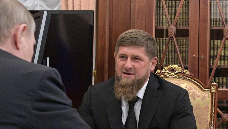 Der tschetschenische Republikchef Ramsan Kadyrow 2017 zu Gast bei Kremlchef Wladimir Putin in Moskau.