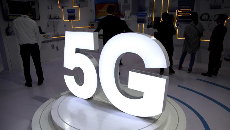 5G ist vor allem für die deutsche Industrie wichtig. Die 5. Mobilfunkgeneration - daher das Kürzel 5G - hat hohe Übertragungsgeschwindigkeiten und Latenzzeiten nahe null. 5G ist vor allem für die deutsche Industrie wichtig. Die 5. Mobilfunkgeneration - daher das Kürzel 5G - hat hohe Übertragungsgeschwindigkeiten und Latenzzeiten nahe null.