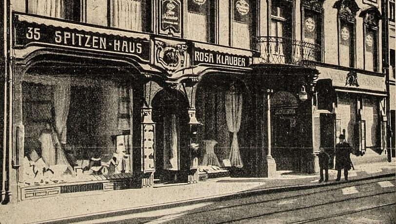 Das Spitzenhaus "Rosa Klauber" in der Theatinerstraße. Heute sind hier die Fünf Höfe. Das Spitzenhaus "Rosa Klauber" in der Theatinerstraße. Heute sind hier die Fünf Höfe.