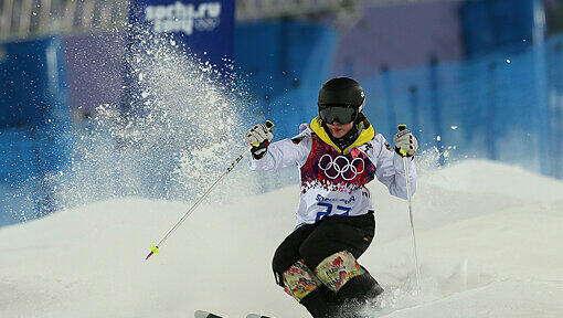 Die erste aktive deutsche Olympionikin von Sotschi: Laura Grasemann. Die erste aktive deutsche Olympionikin von Sotschi: Laura Grasemann.