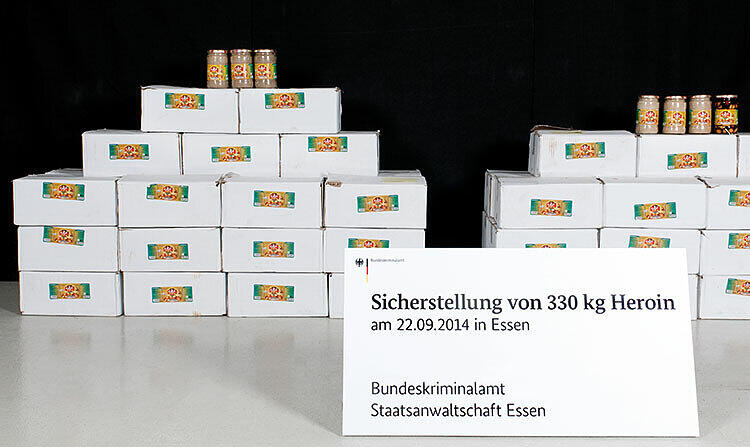 Sicherstellung von 330 kg Heroin: Beschlagnahmte Kartons