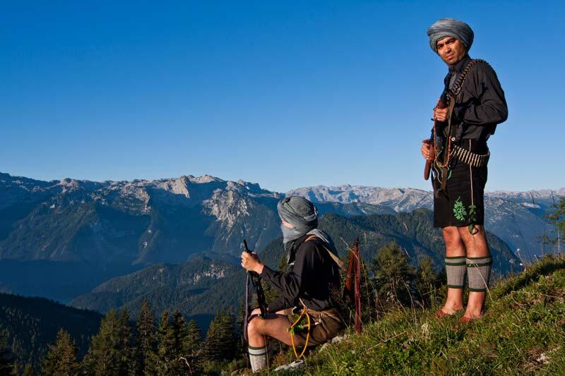 Die bayerischen Taliban berichten am Sonntag im DGB-Haus von ihrer Reise durch die Heimat.