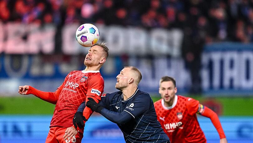 Torloses Kellerduell: Der 1. FC Heidenheim  und der VfL Bochum teilten sich die Punkte.