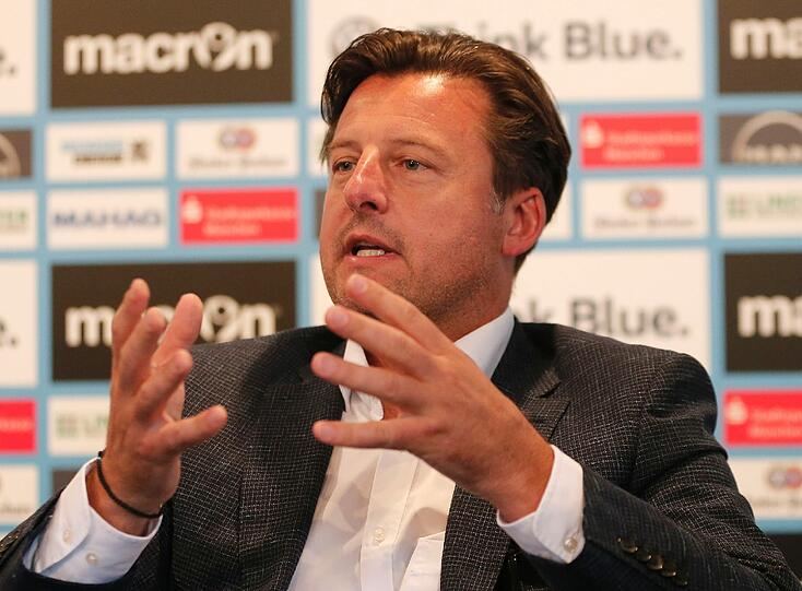 Neuer Trainer, neues Team: Kosta Runjaic hat seine Co-Trainer vorgestellt.