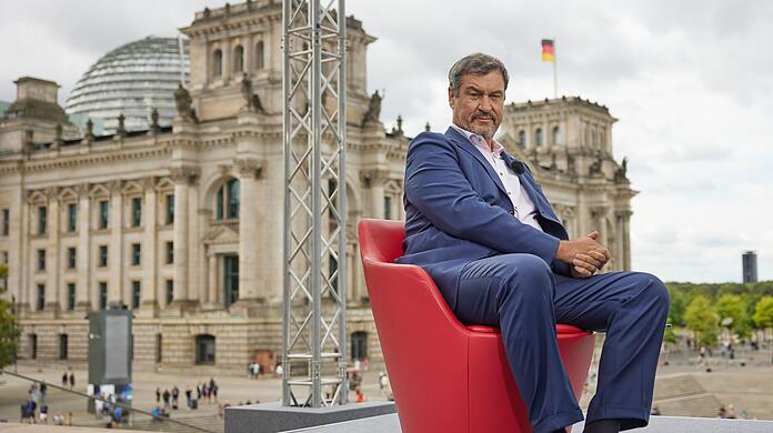Bayerns Ministerpräsident Markus Söder (CSU) will nach dem Anschlag von Solingen schnellere Abschiebungen von abgelehnten Asylbewerbern.