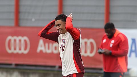 Jamal Musiala soll dem FC Bayern noch lange erhalten bleiben, das findet auch Legende Jean-Marie Pfaff.