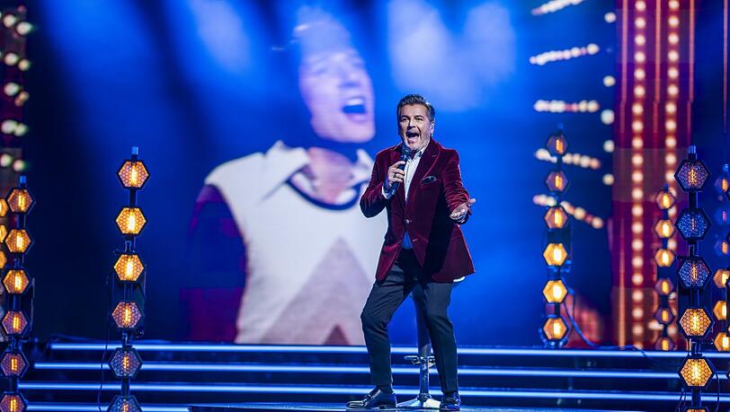 Thomas Anders singt ein Lied von Udo Jürgens. Thomas Anders singt ein Lied von Udo Jürgens.