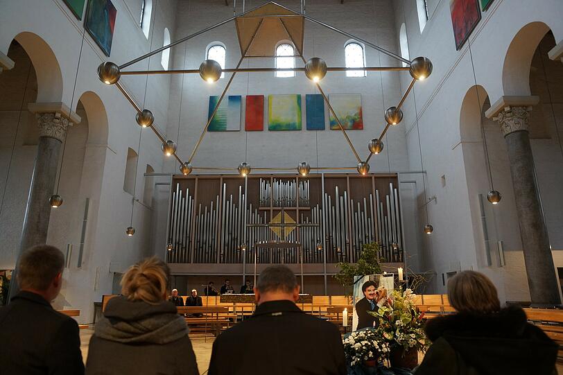 Rund 60 Gäste hatten sich in der St.-Bonifaz-Kirche versammelt.