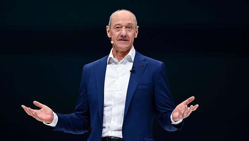 Siemens-Chef Roland Busch investiert in Frankfurt und Offenbach. (Archivbild) Siemens-Chef Roland Busch investiert in Frankfurt und Offenbach. (Archivbild)