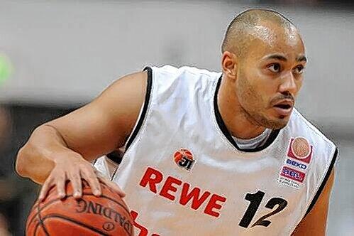 Treffsicher aus der Distanz:  Bambergs Ex-Nationalspieler  Robert Garrett moniert aber die zahlreichen Fehler seines Teams.