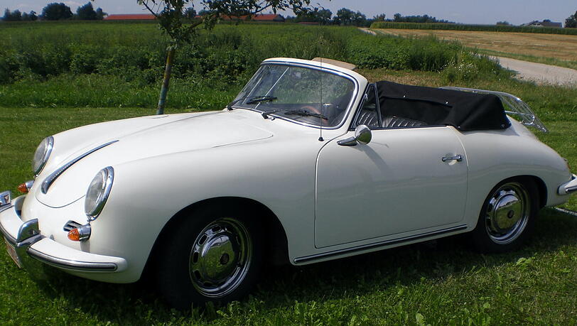 Ein Klassiker: der Porsche 356. Ein Klassiker: der Porsche 356.