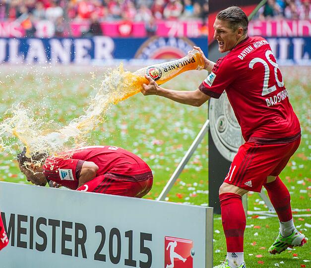 FC Bayern München ist Meister: Die besten Feier-Bilder aus der Allianz Arena!