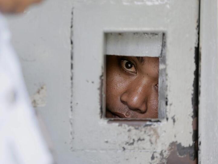 Zellentür in einem indonesischen Gefängnis: Dem auf Bali festgenommenen Deutschen droht die Todesstrafe.