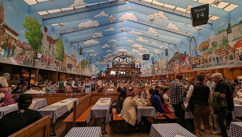Wie gut hat die neue Tisch-Tausch-Börse am Oktoberfest funktioniert?
