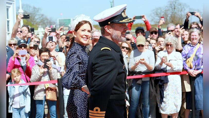 Frederik und Mary von Dänemark haben die diesjährige Segelsaison eröffnet.