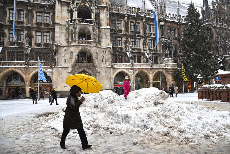 Generell hatte der Schnee München fest im Griff.