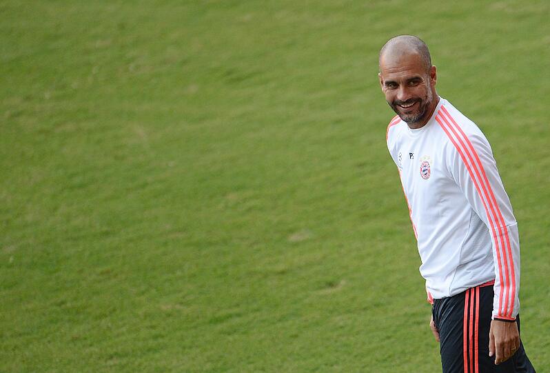 Gut gelaunt beim Abschlusstraining: Pep Guardiola.