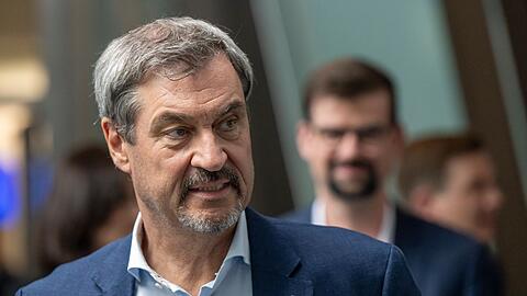 Die CSU hat eine klare Position zur Frage Wehrpflicht Ja oder Nein.