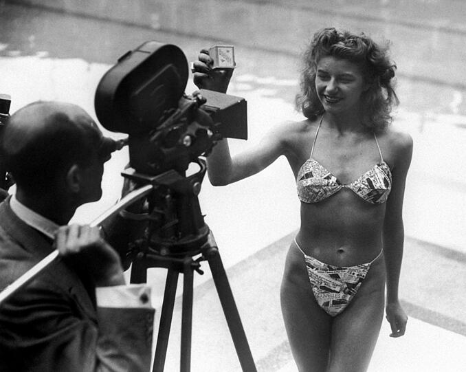 Der Erste: Micheline Bernardini im ersten Bikini.