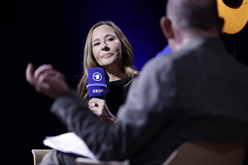 Andrea Wulf bei einem Podiumsgespr&auml;ch auf der ARD-B&uuml;hne auf der 74. Frankfurter Buchmesse.