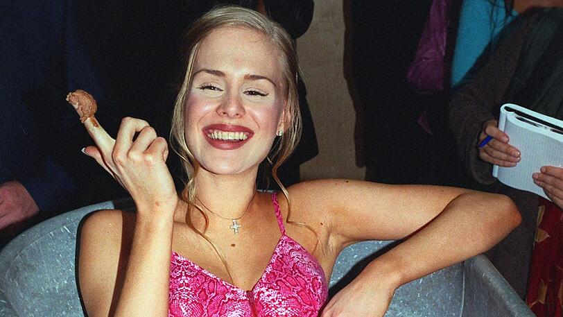 Party-Girl Ariane Sommer stieg im Mai 2000 in eine Badewanne voller Mousse au Chocolat.