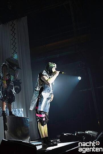 Hip-Hop a la Deichkind. Bilder von der fulminanten Show am 23.11 im Zenith in München.