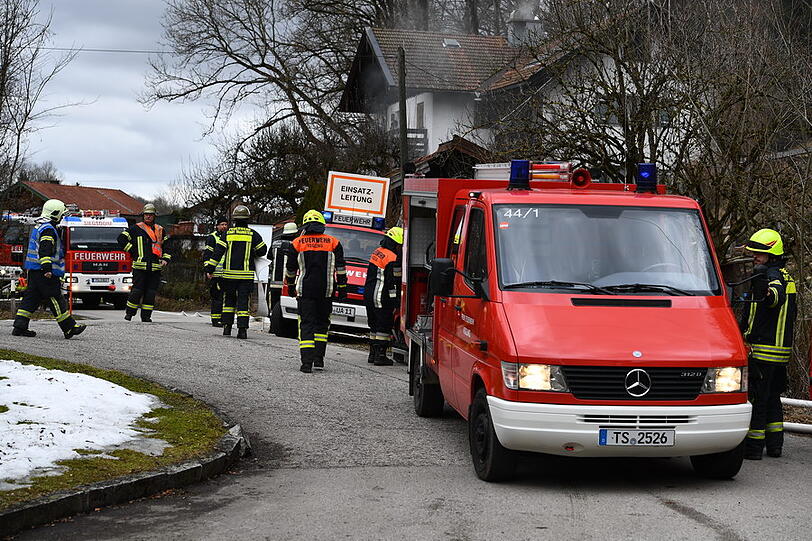 Der Sachschaden beträgt 35.000 Euro - die Ursache für den Kellerbrand ist derzeit noch unklar. Die Bilder vom Feuerwehreinsatz.