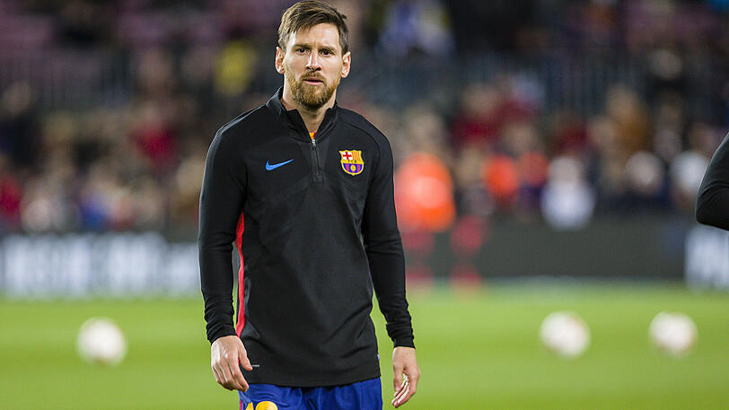 Lionel Messi ist wohl der erste Fußballprofi, der umgerechnet auf eine Saison mehr als 100 Millionen Euro verdient.